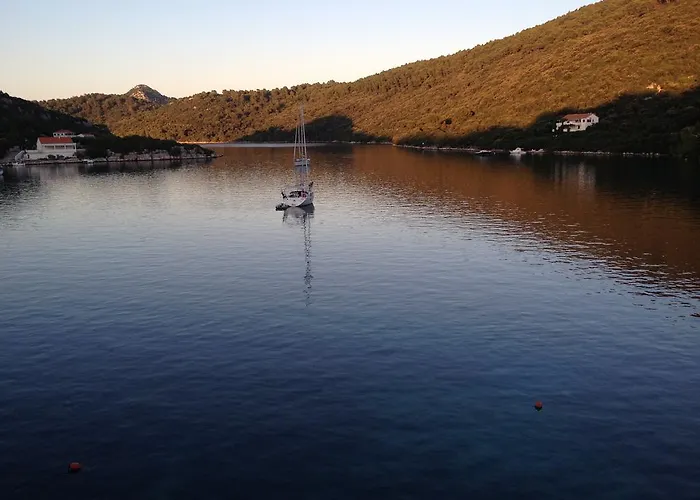 Victoria * Lastovo